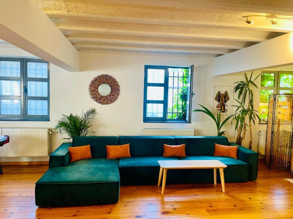 Down Town Oasis-Spacious Loft With Private Parking Βρυξέλλες Εξωτερικό φωτογραφία